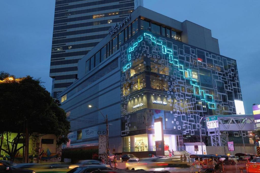 Ban Thungdang Housetel Bangkok Hotel Eksteriør billede
